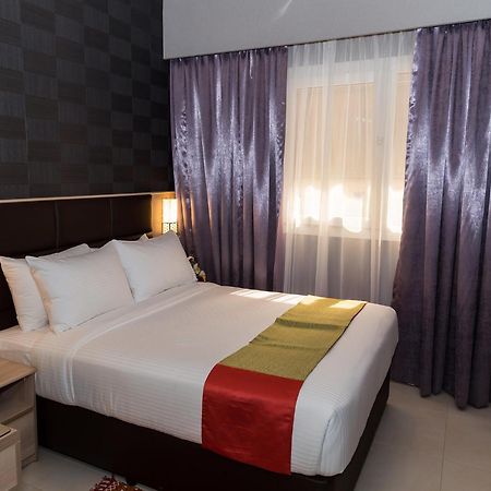 Florida Square Hotel Dubai Room photo